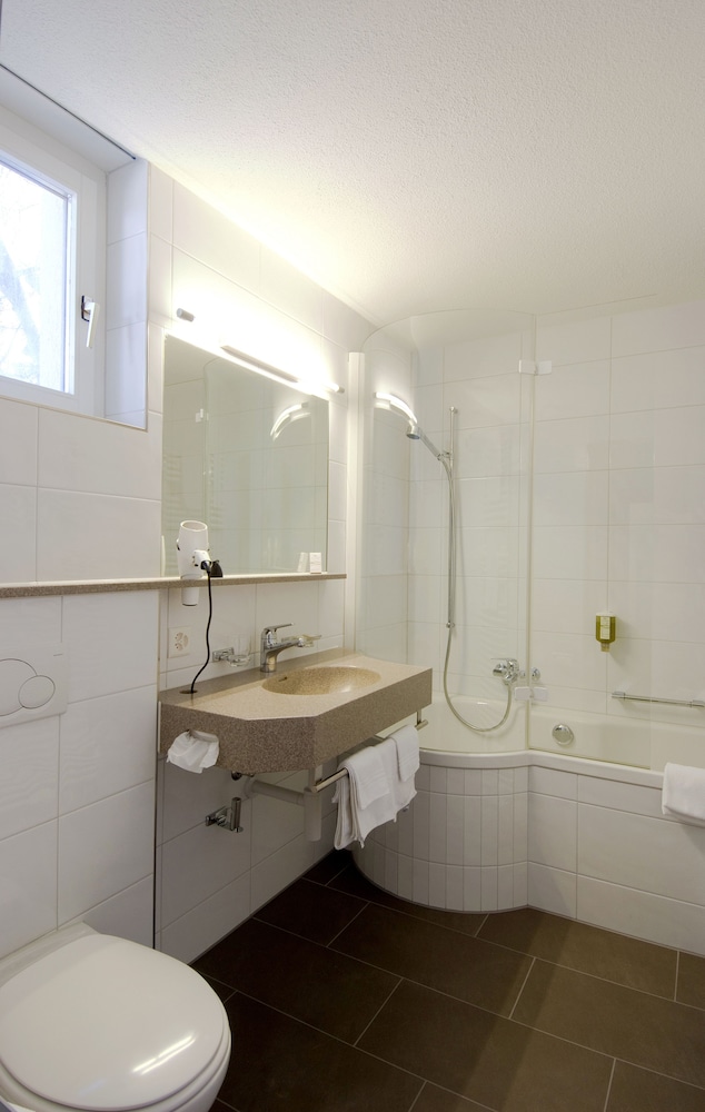 Relais Du Silence Schloss Ragaz 48/50