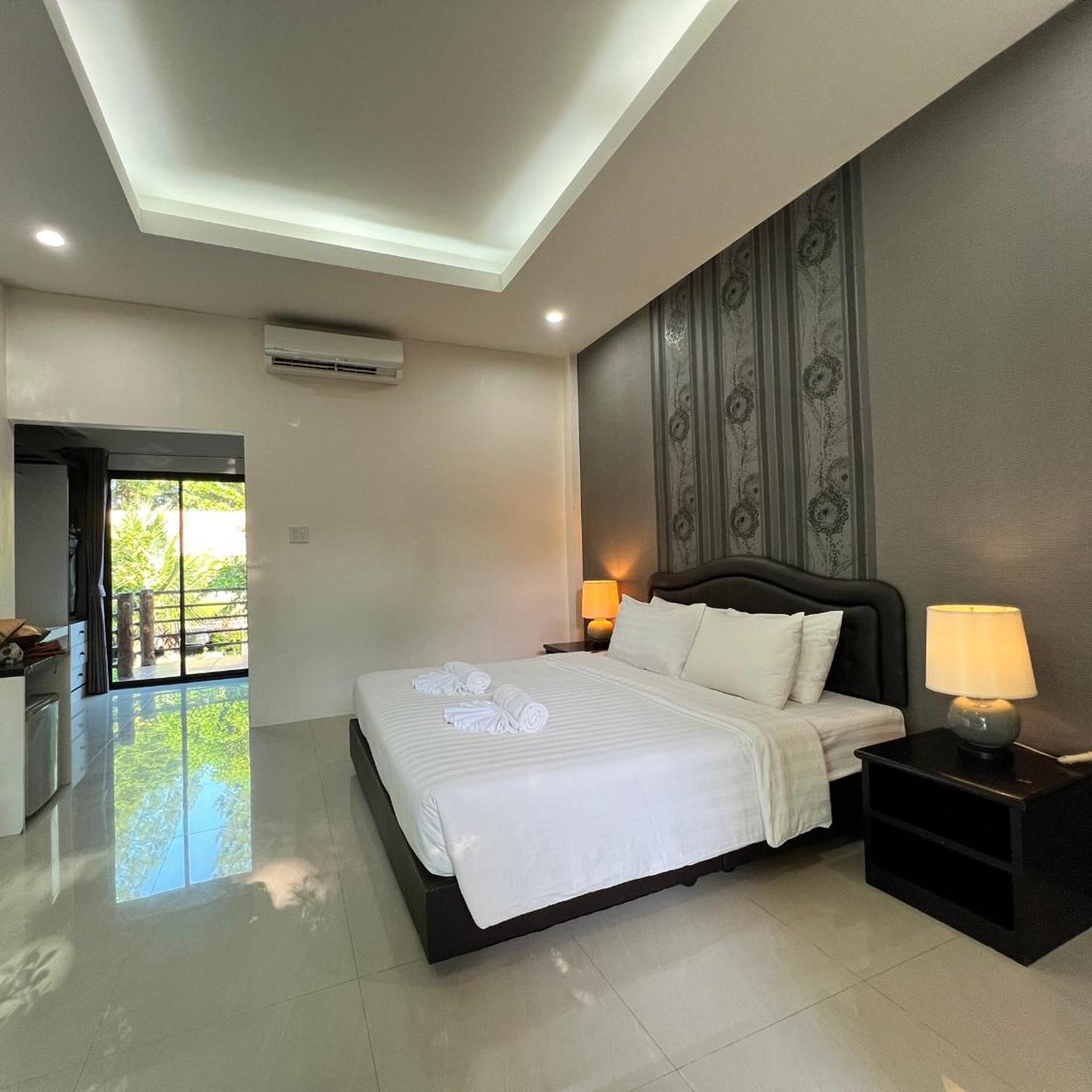 The Canal Garden Resort 3/60