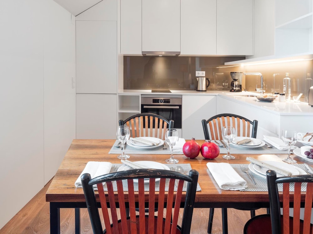 Lisbon Serviced Apartments Avenida 51/67