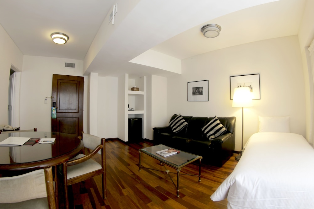 Feirs Park Hotel 32/40