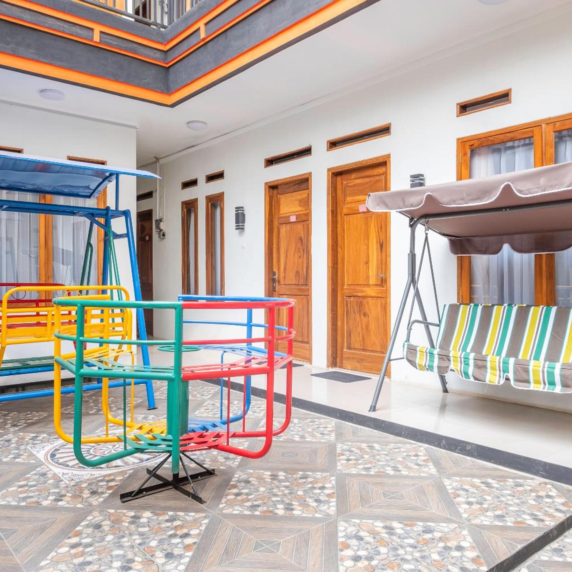 OYO 1271 One Family Guesthouse 49/56