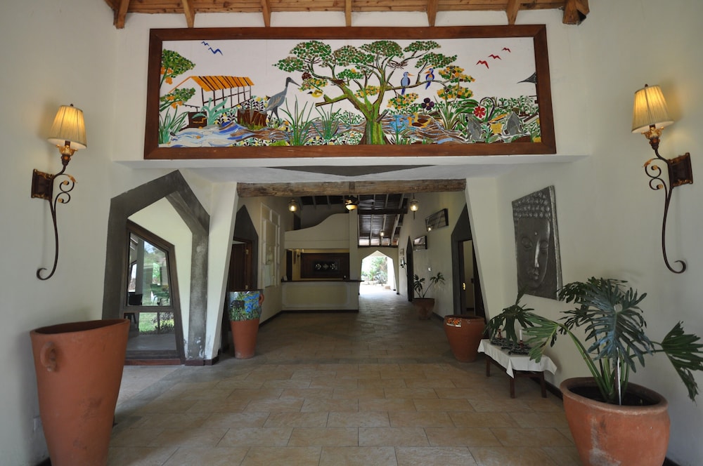 Hunters Lodge 24/46