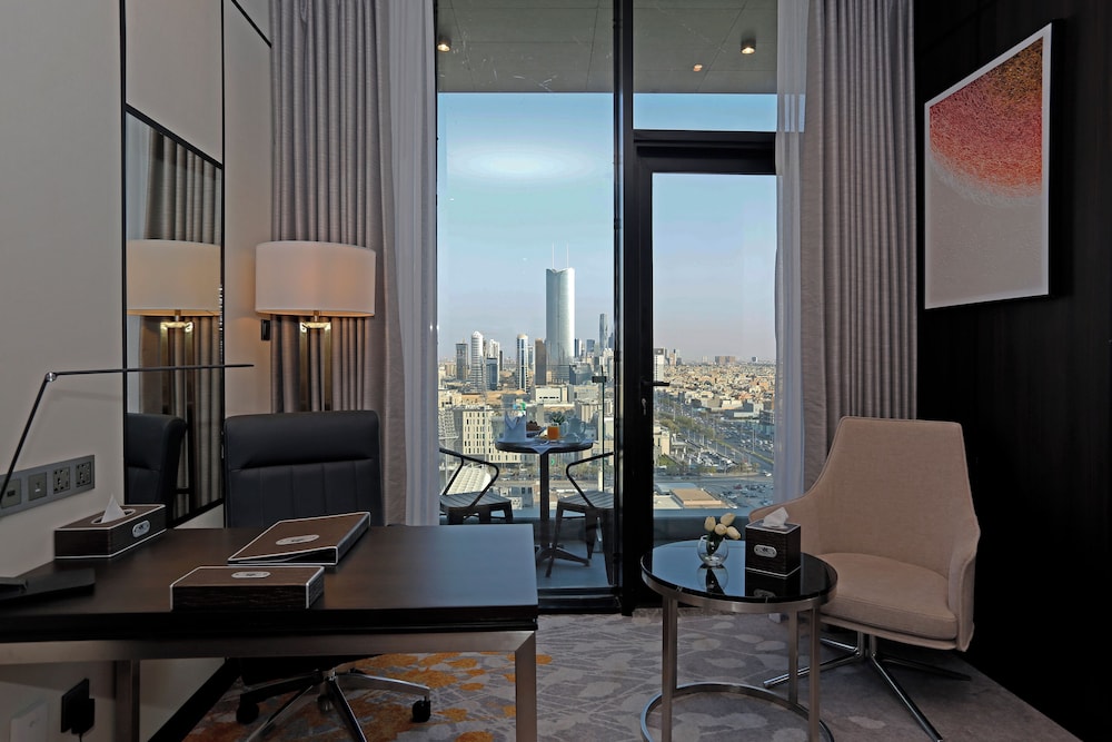 فندق فريزيا(Freesia Hotel) 33/37