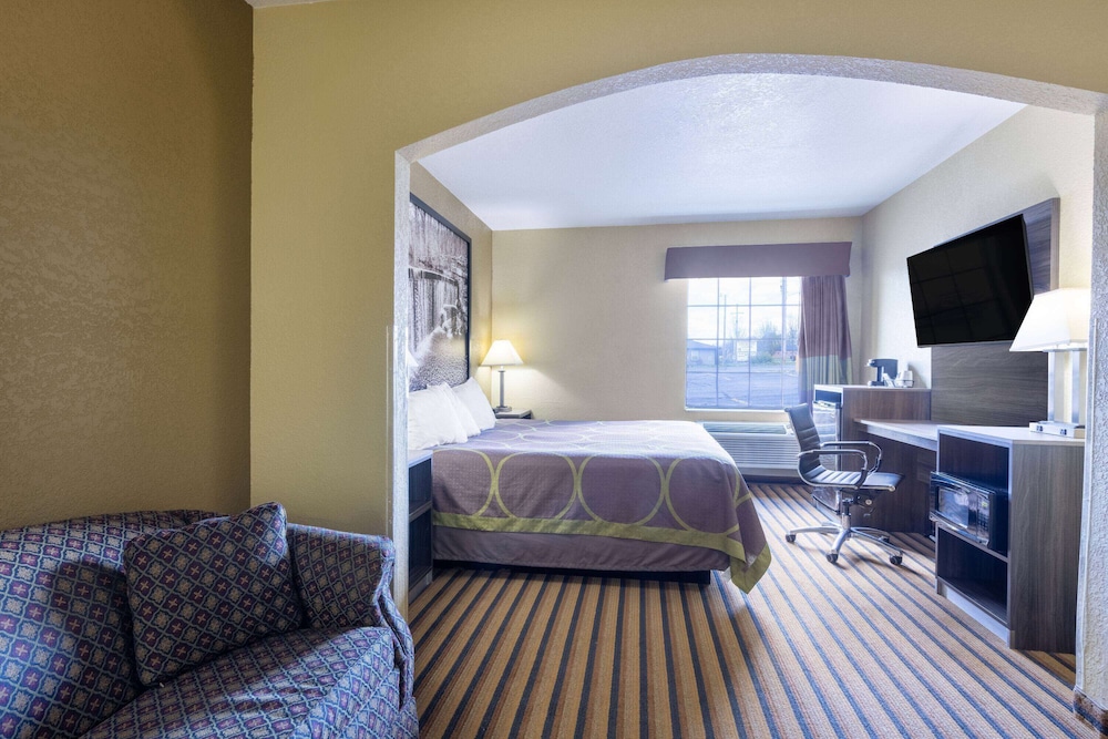 Super 8 by Wyndham Nixa/Springfield Area 19/39