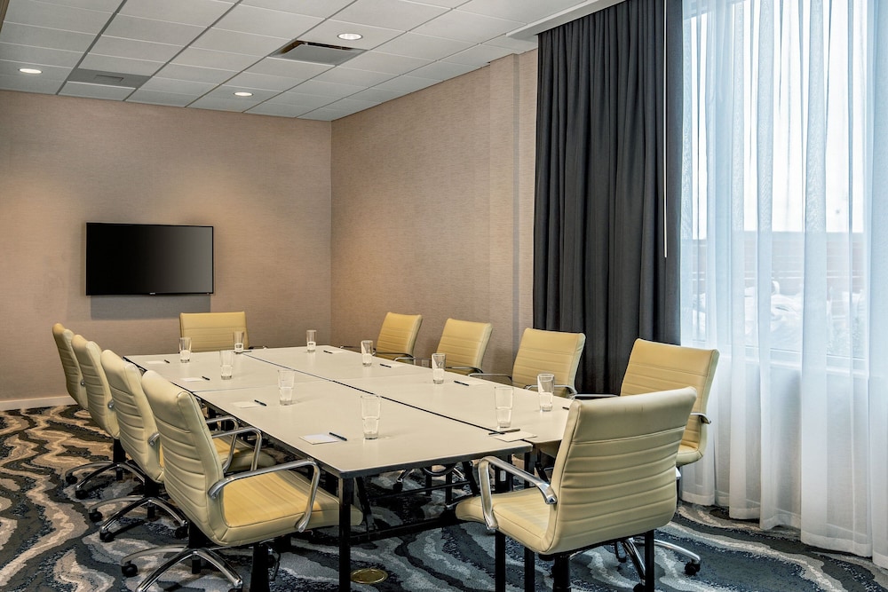SpringHill Suites by Marriott Boston Logan Airport Revere Beach 20/25