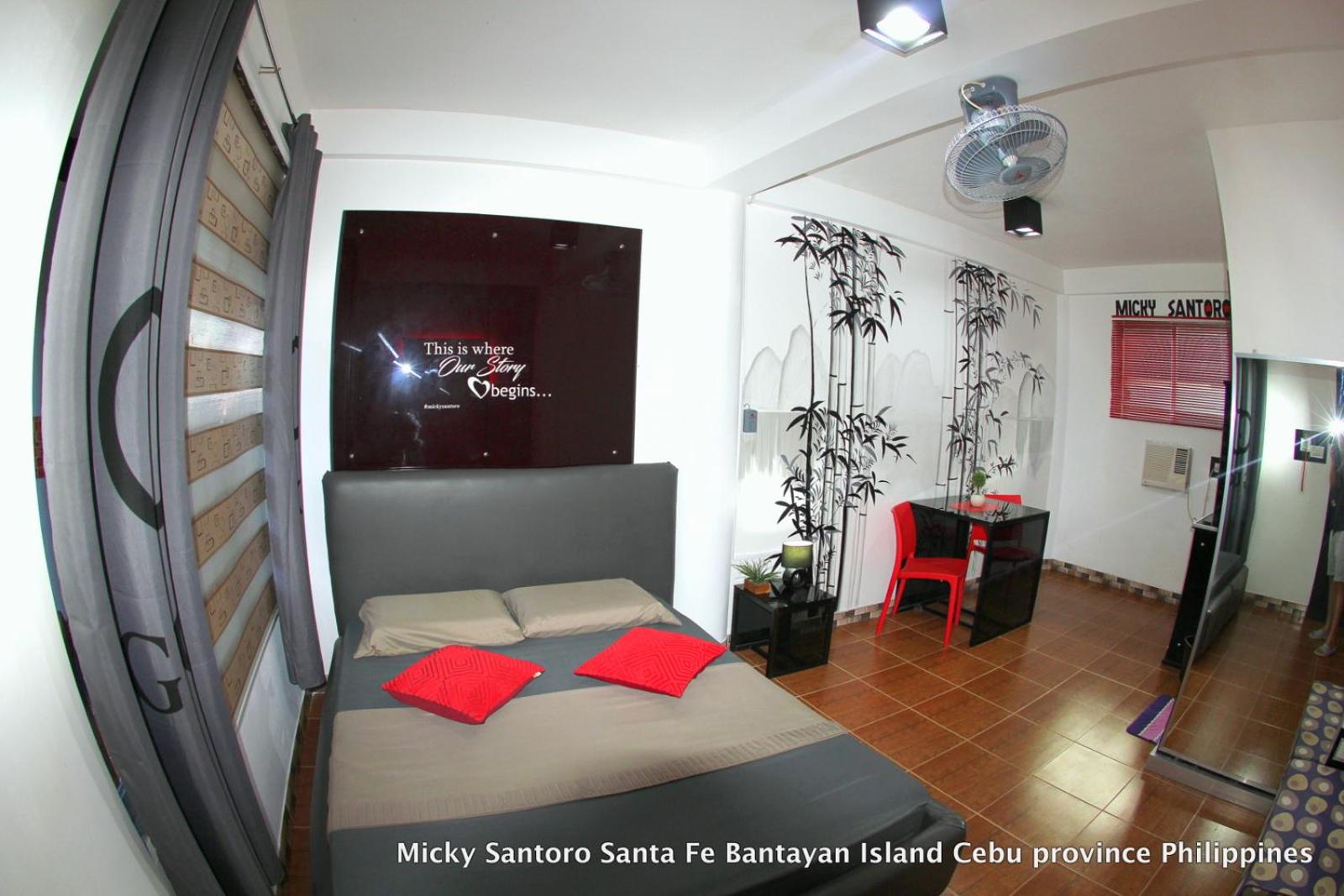 Micky Santoro Hotel & Restaurant 29/50