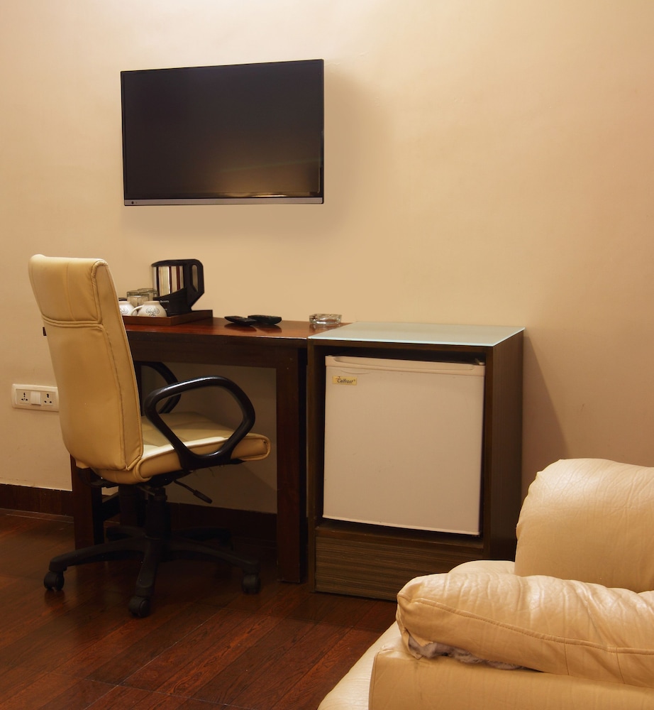 Perch Arbor Suites 48/52