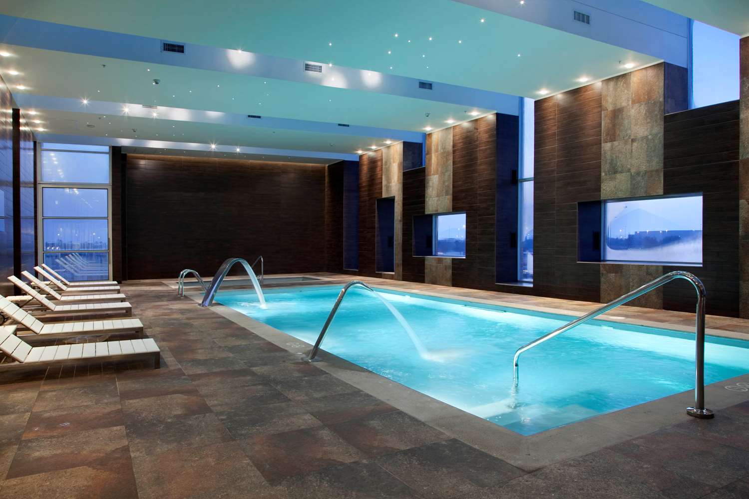 swimming pool spa