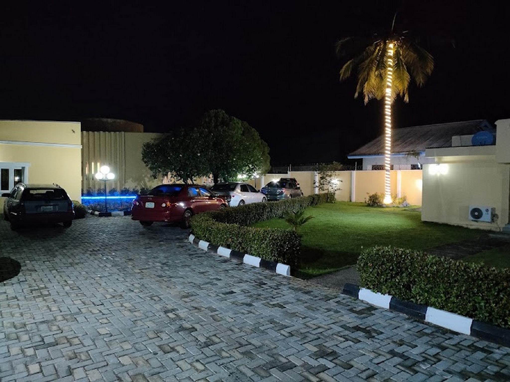 Pentagon Luxury Suites Enugu 24/28