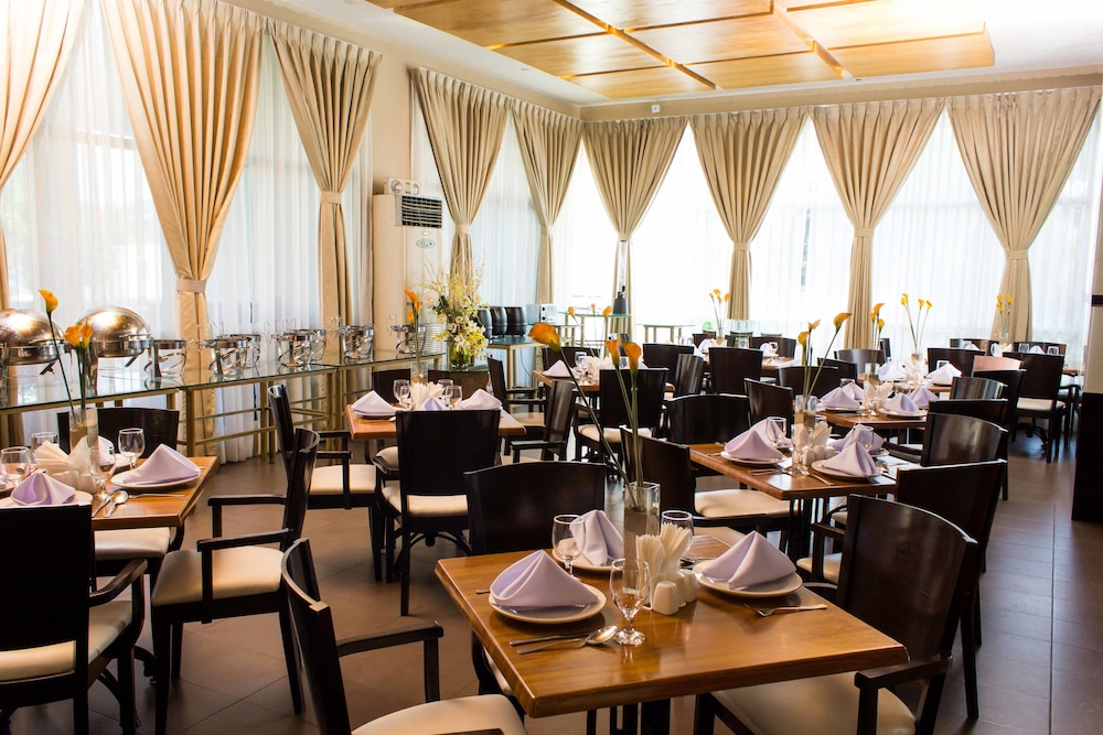 Sotogrande Hotel Resort 35/50