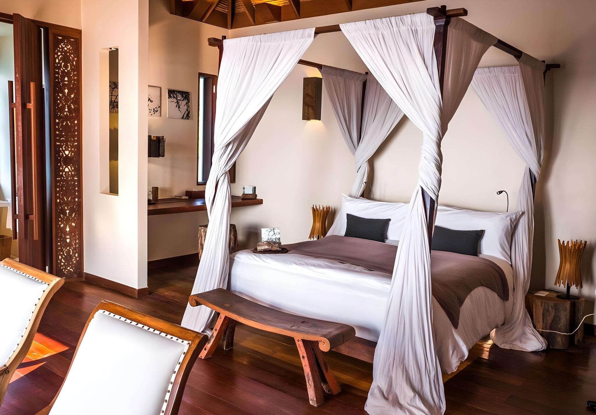 2 Bedrooms, Overwater, 2 King Beds