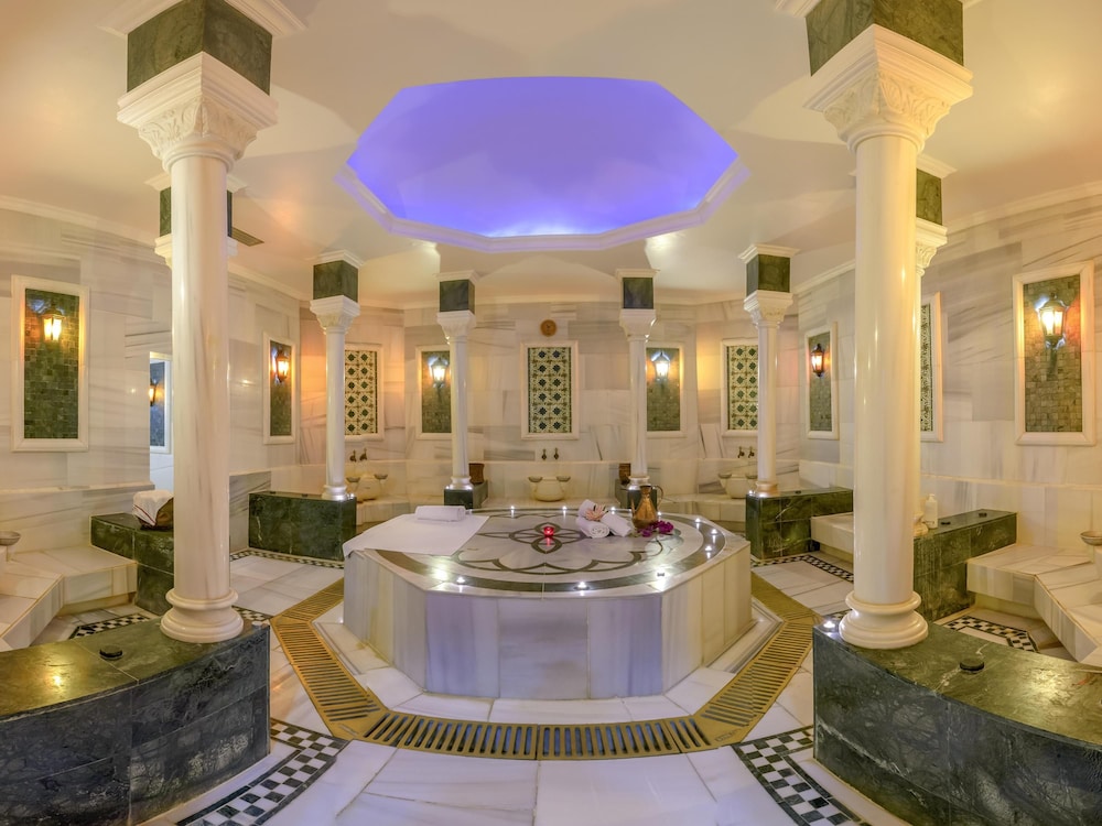 Rixos President Astana Hotel 82/85