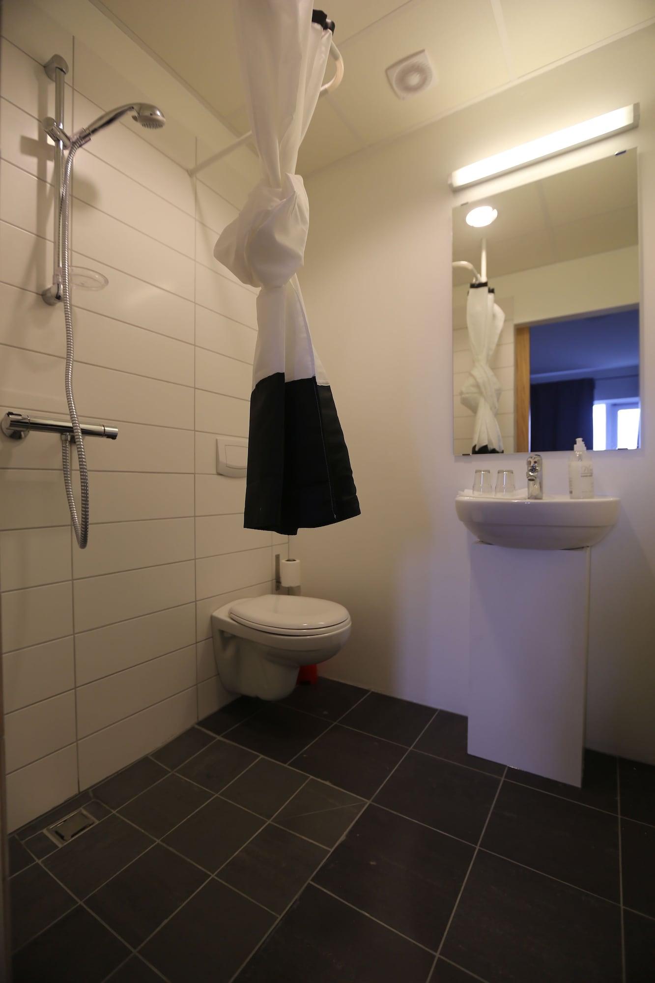 City, Double Bed, Private Bathroom، 100 Iceland Hotel 5/5