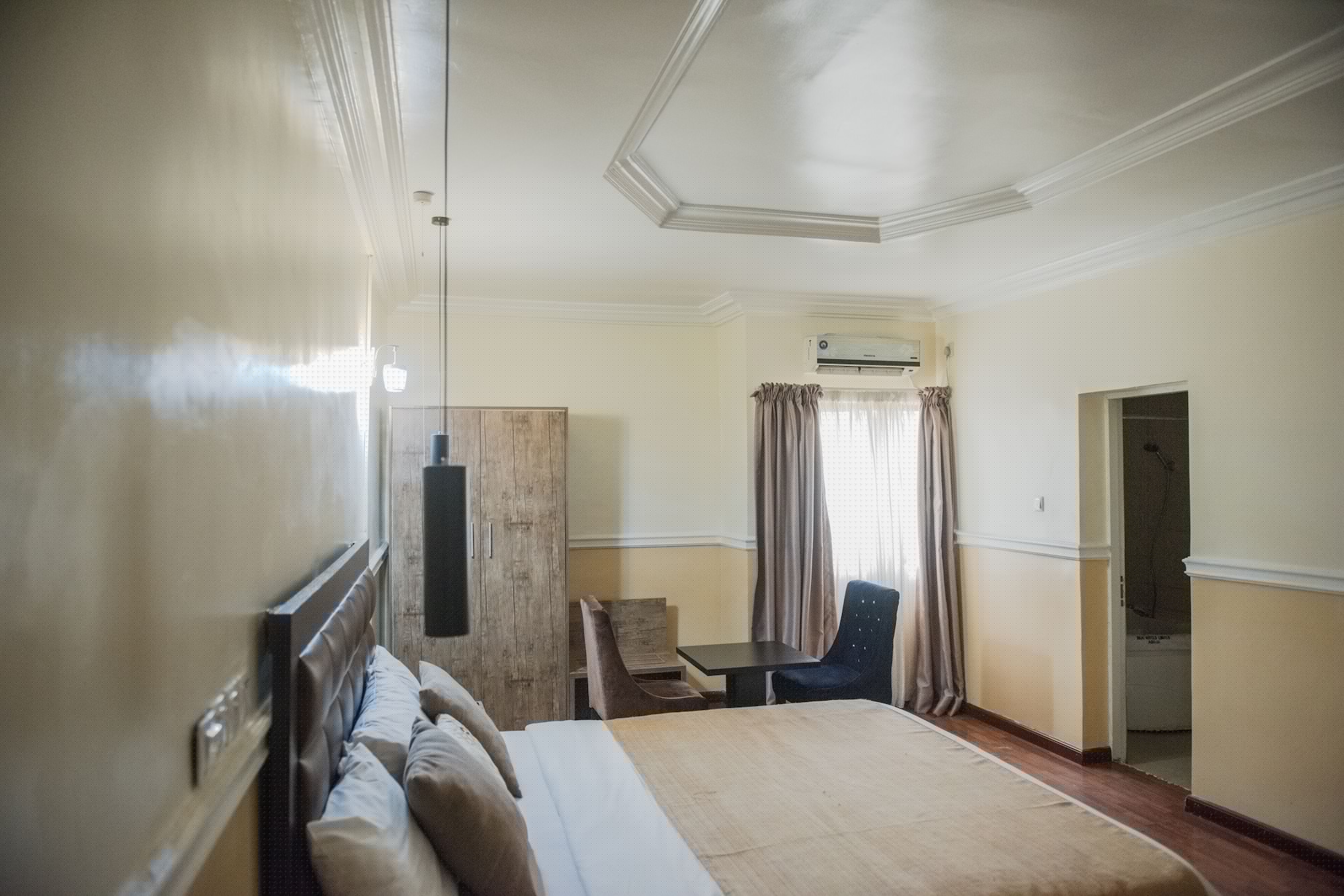 ROYAL, DOUBLE BED