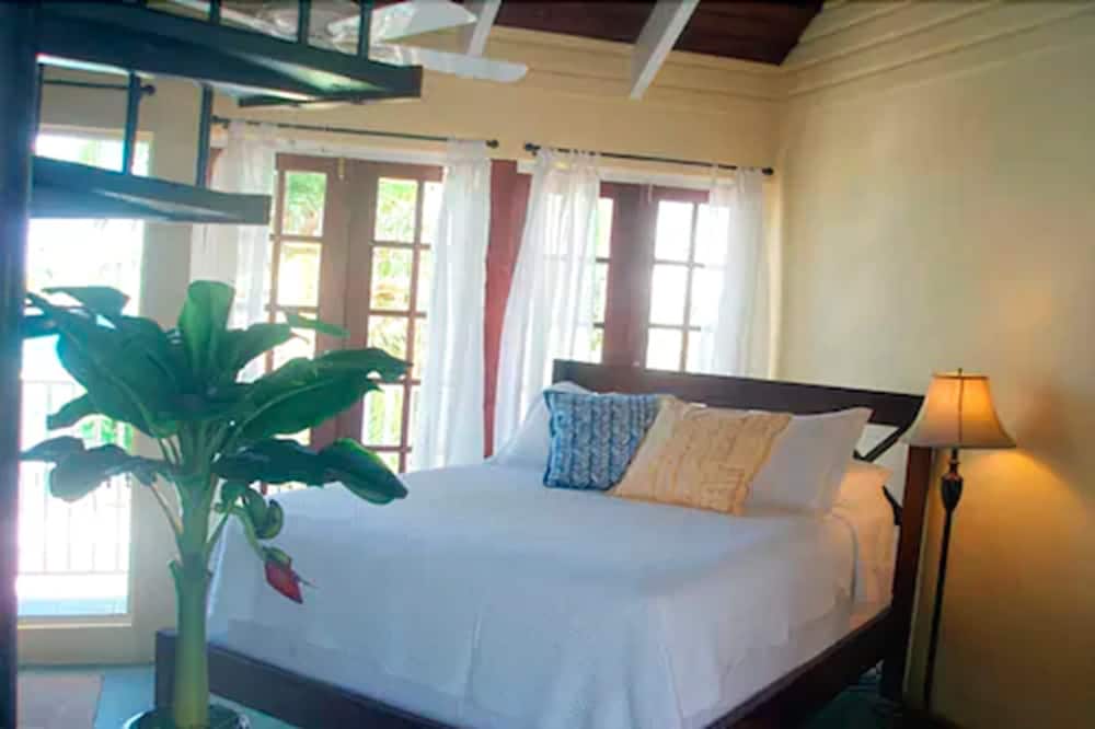 Club Comanche Hotel St Croix 18/58