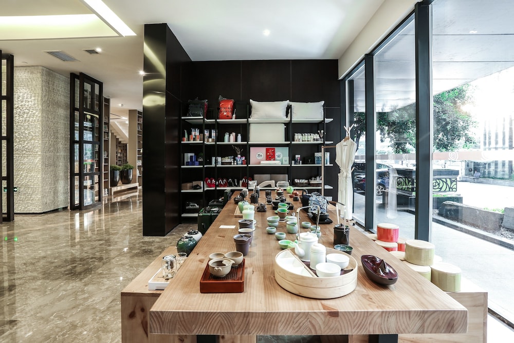 Atour S Hotel (Chengdu Chunxi) 28/40
