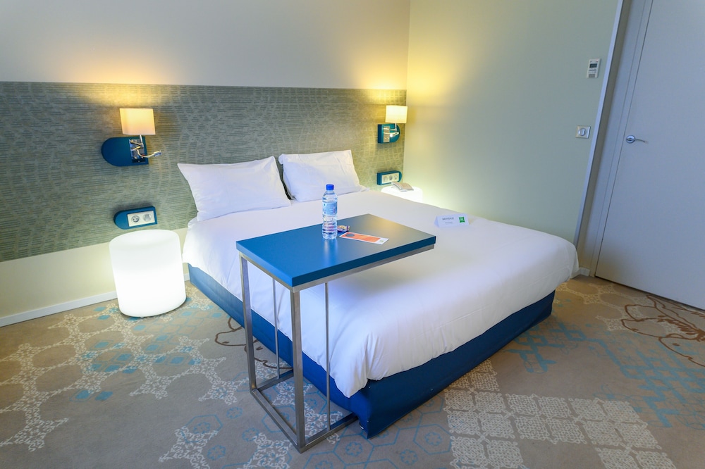 Ibis Styles Tours Centre 23/74