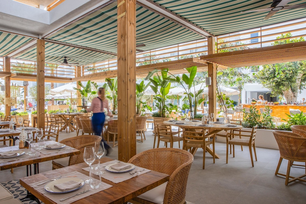 METT Hotel & Beach Resort Marbella Estepona 49/64