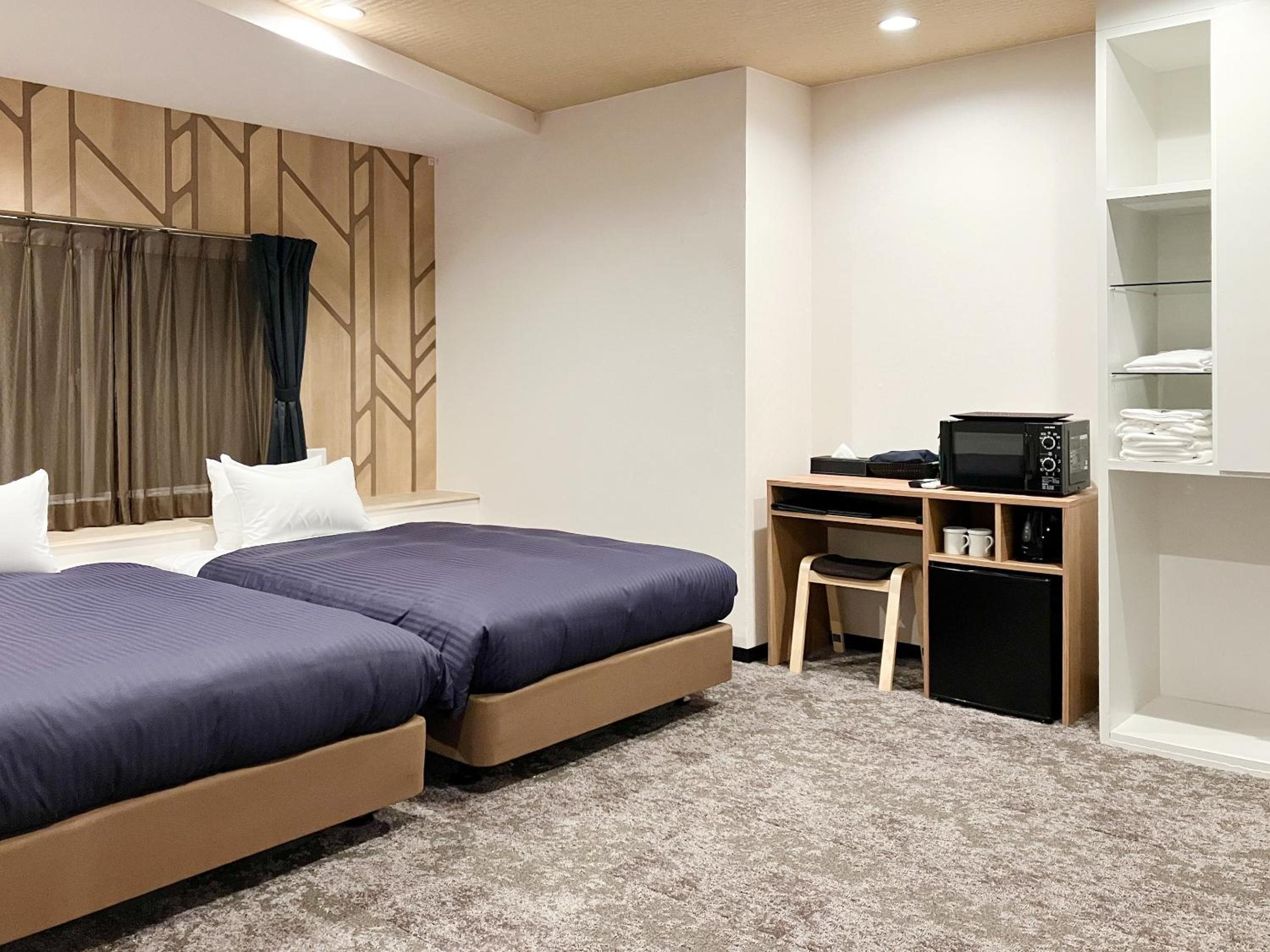Semi Room, 2 Semi Double Beds