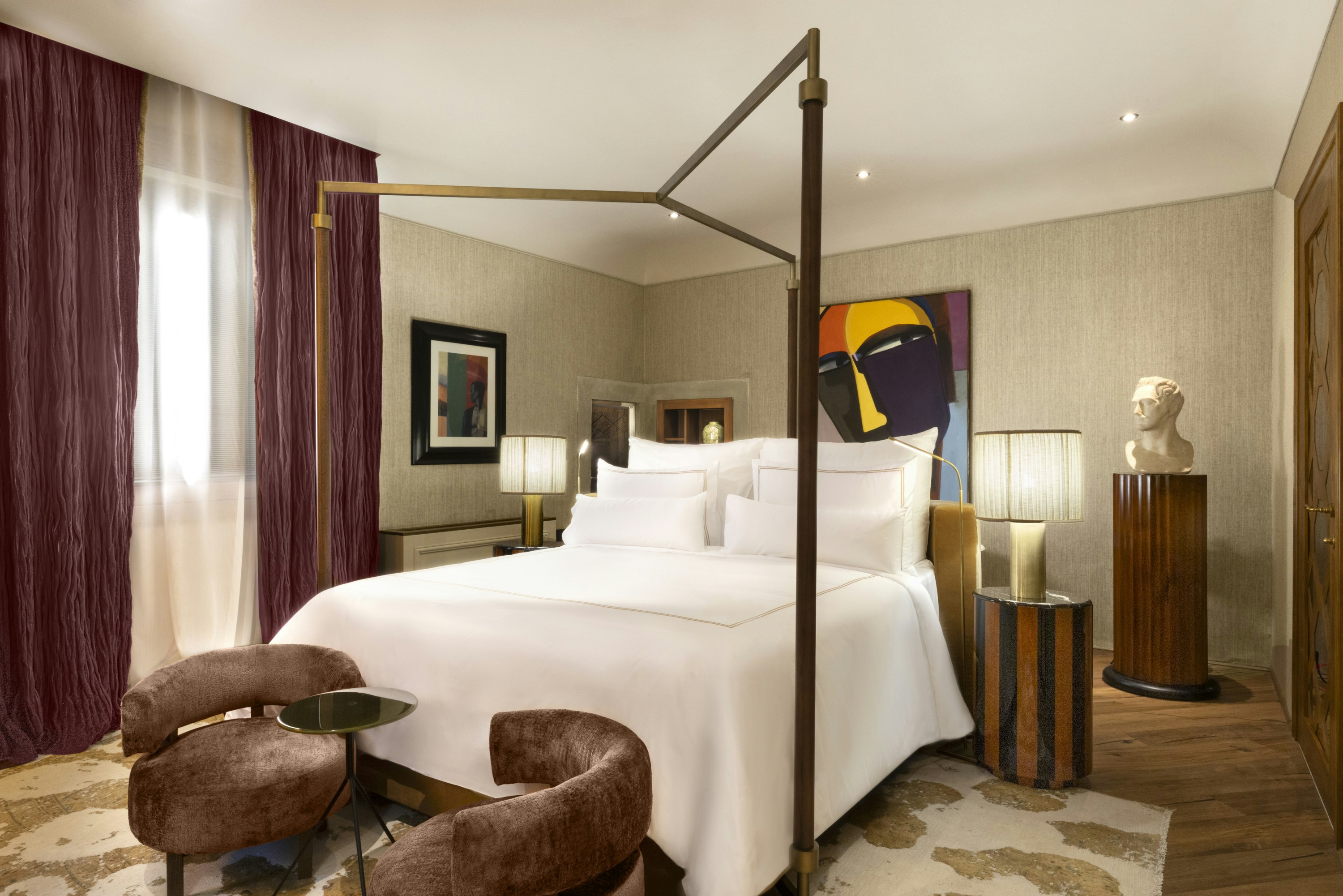 Court Suite