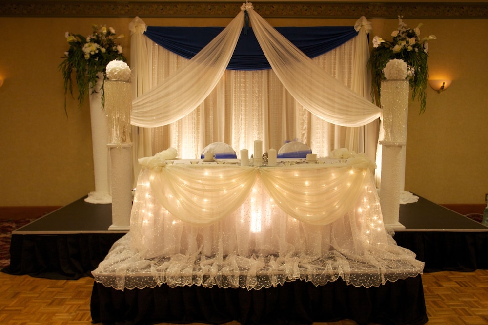 The Glenmore Inn & Convention Centre 5/60