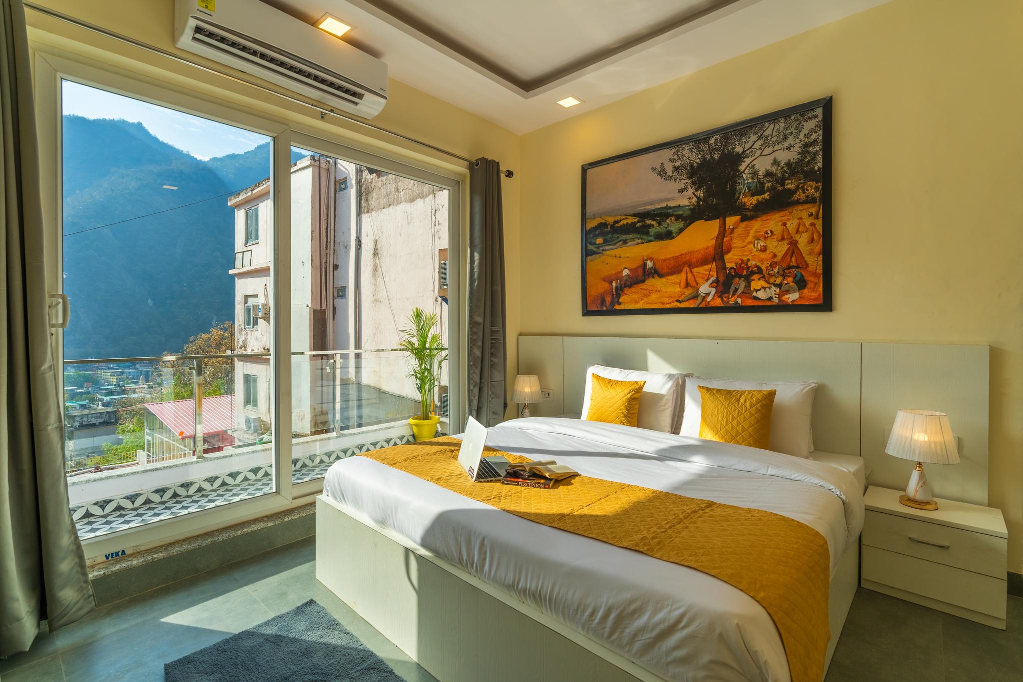 The Social Stays Rishikesh 11/24