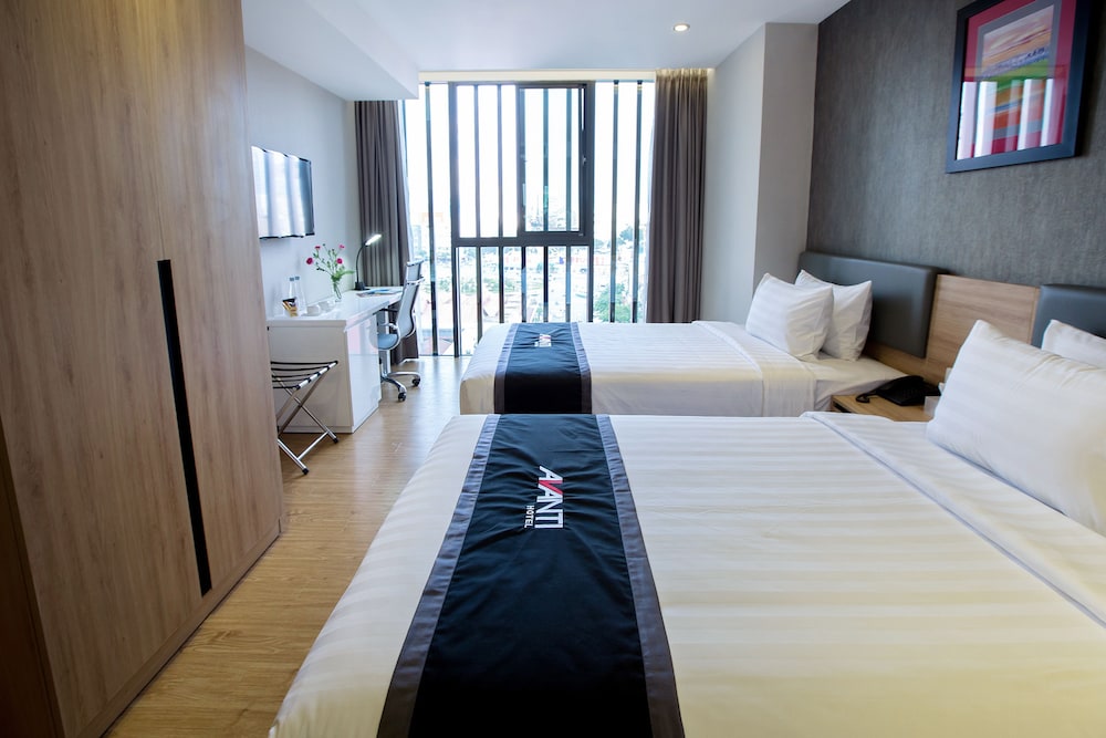 Avanti Hotel 19/38