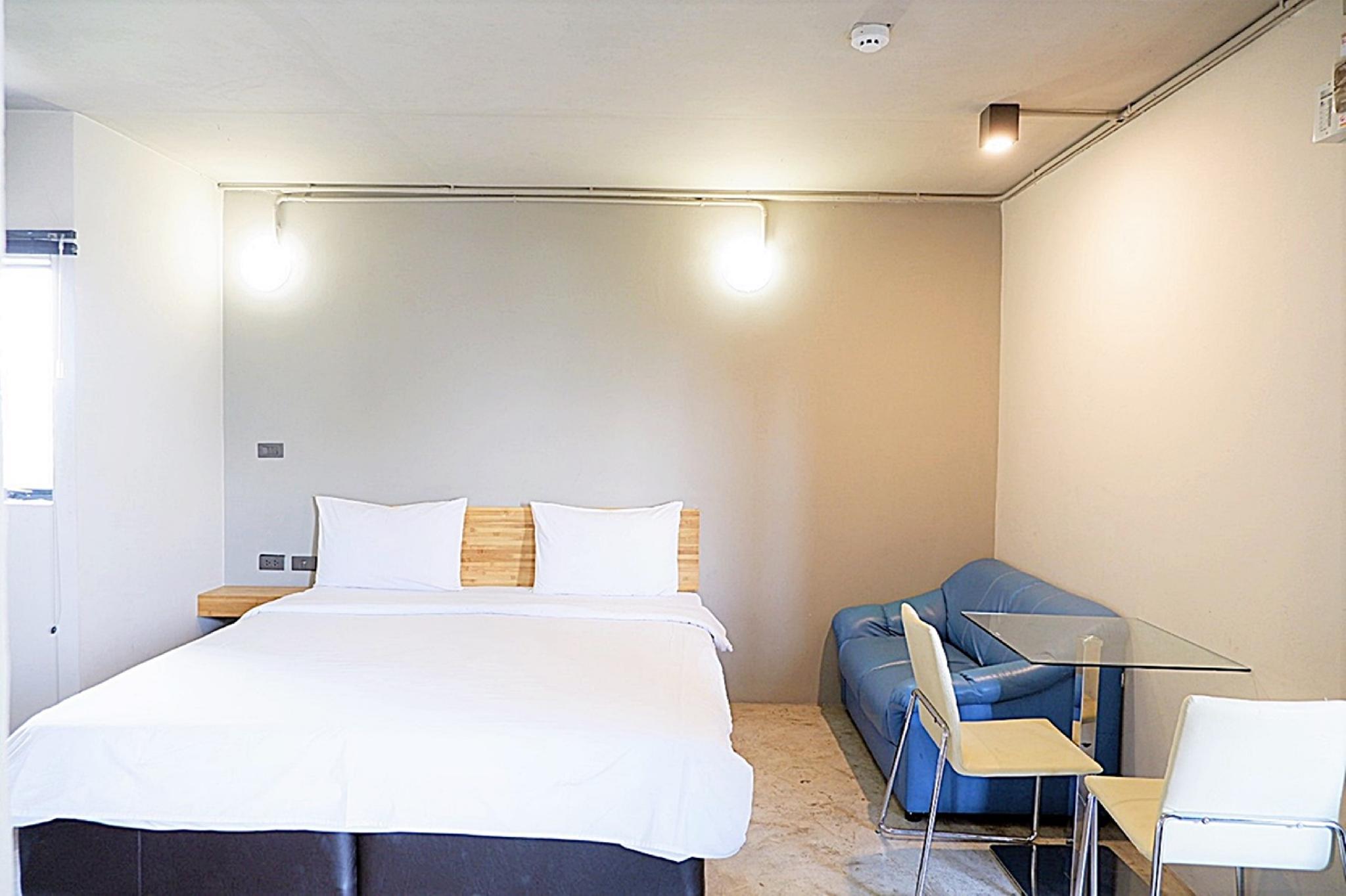 Izen Plus Budget Hotel & Residences 15/57