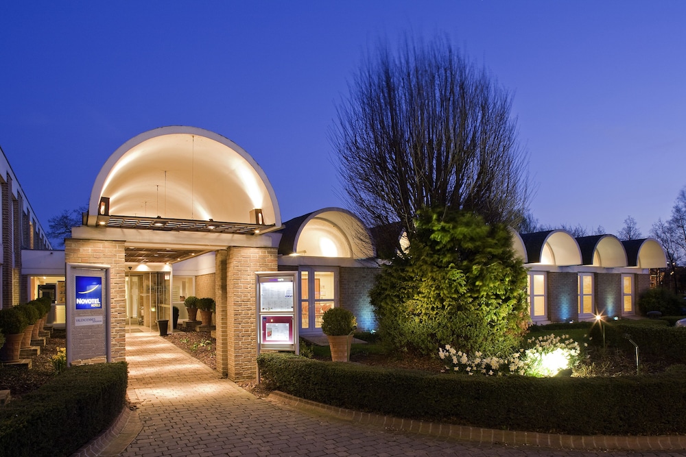 NOVOTEL VALENCIENNES AERODROME 46/48