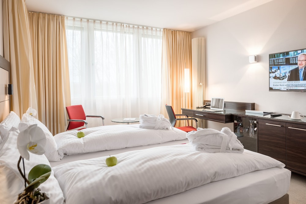 Delta Hotels Leverkusen 12/61