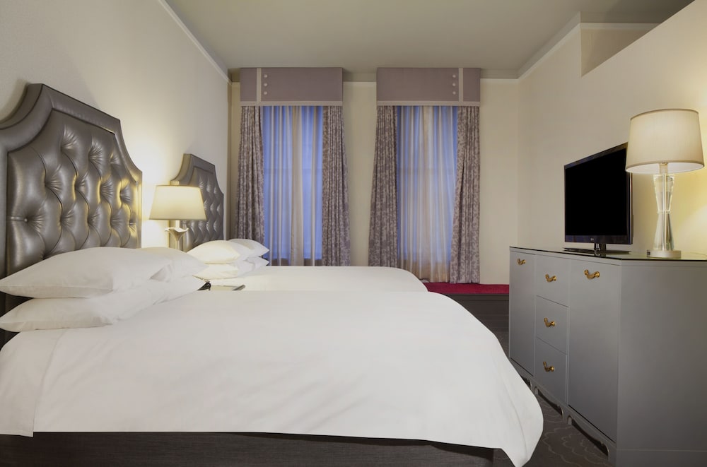 PURE, DELUXE, DOUBLE BED