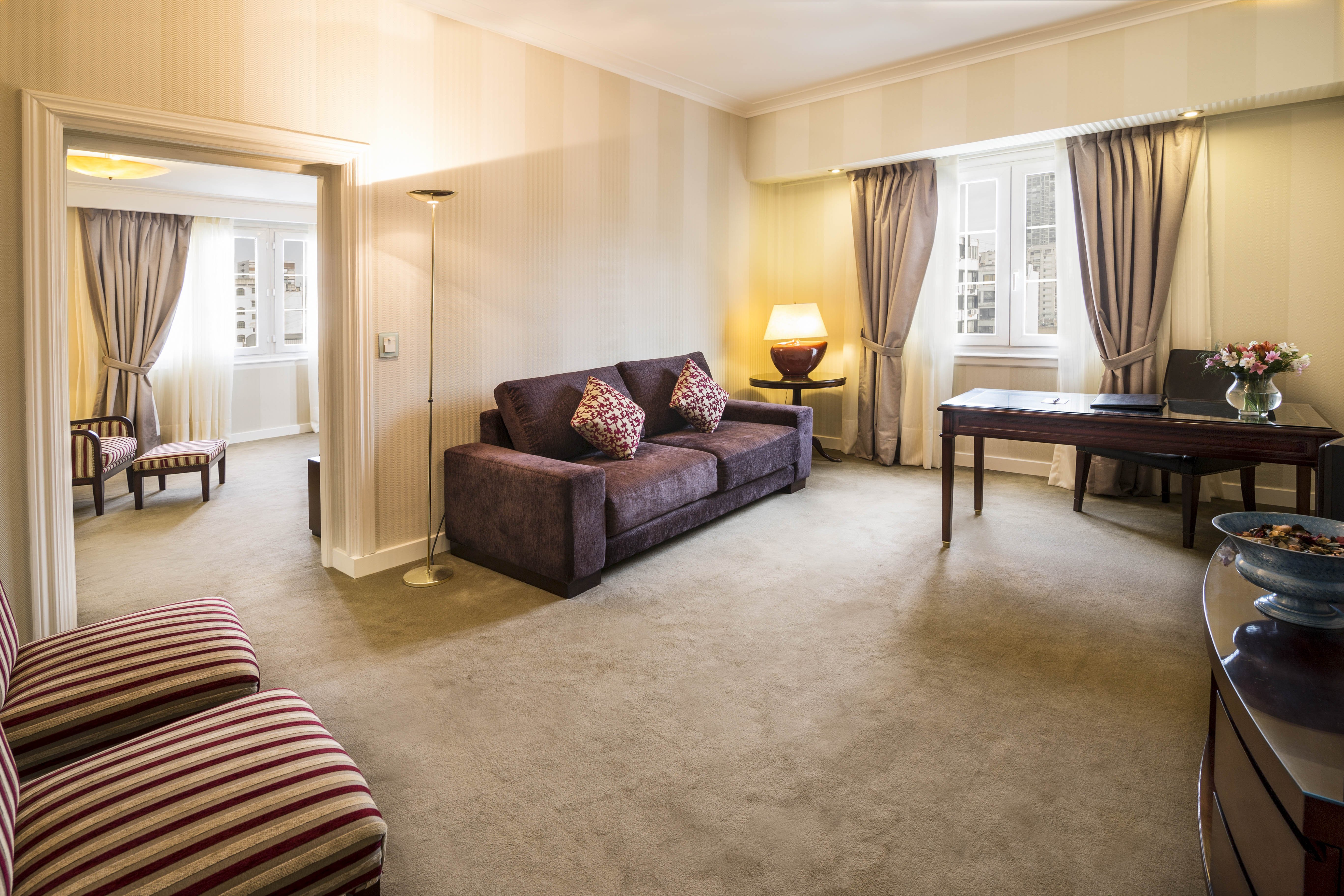 Claridge Hotel 55/74
