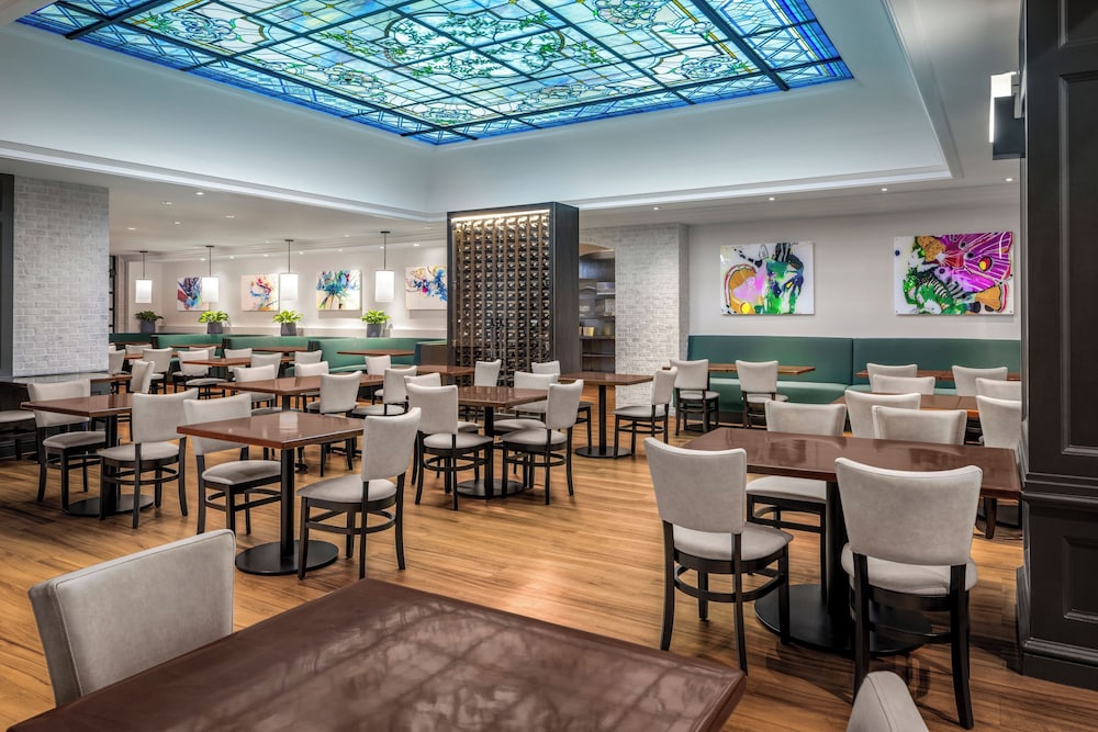 Silver Legacy Reno - A Caesars Rewards Destination 54/70