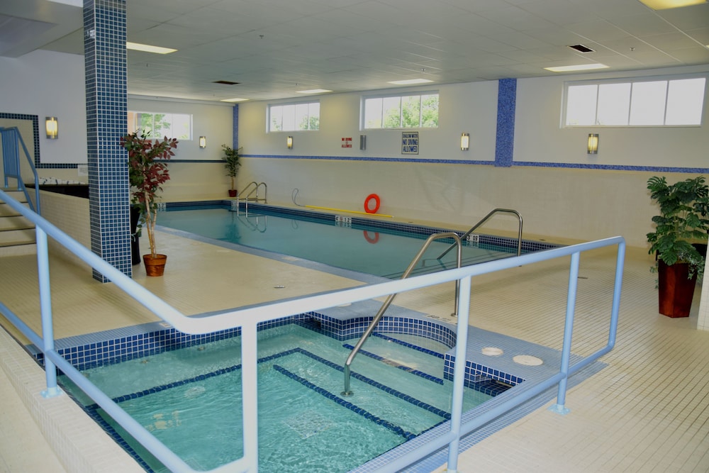 Coast Lethbridge Hotel and Conference Centre 22/50