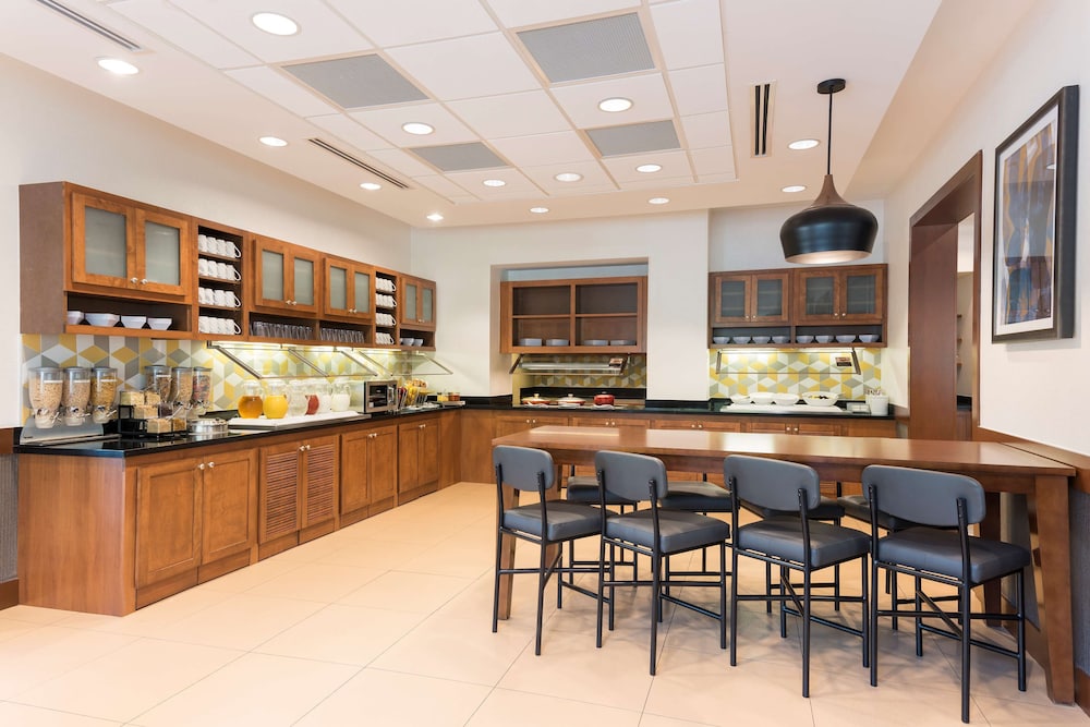 Hyatt Place Sarasota Bradenton 46/65