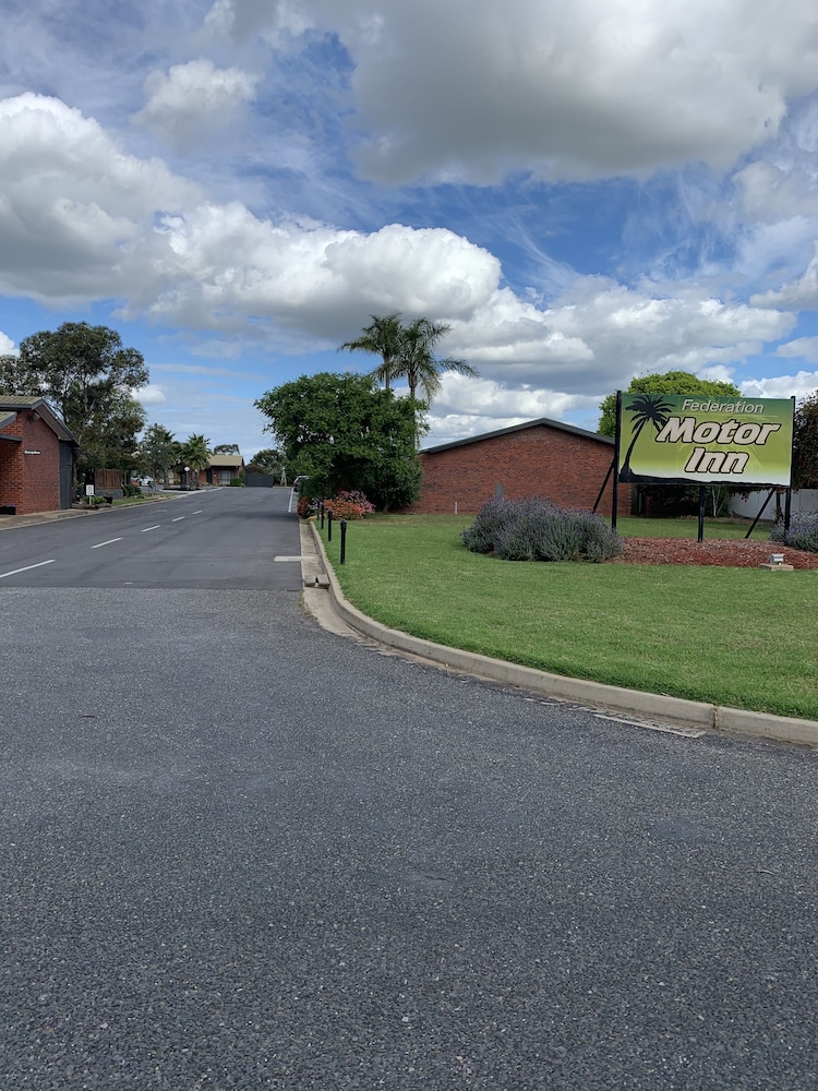FEDERATION MOTOR INN 50/68