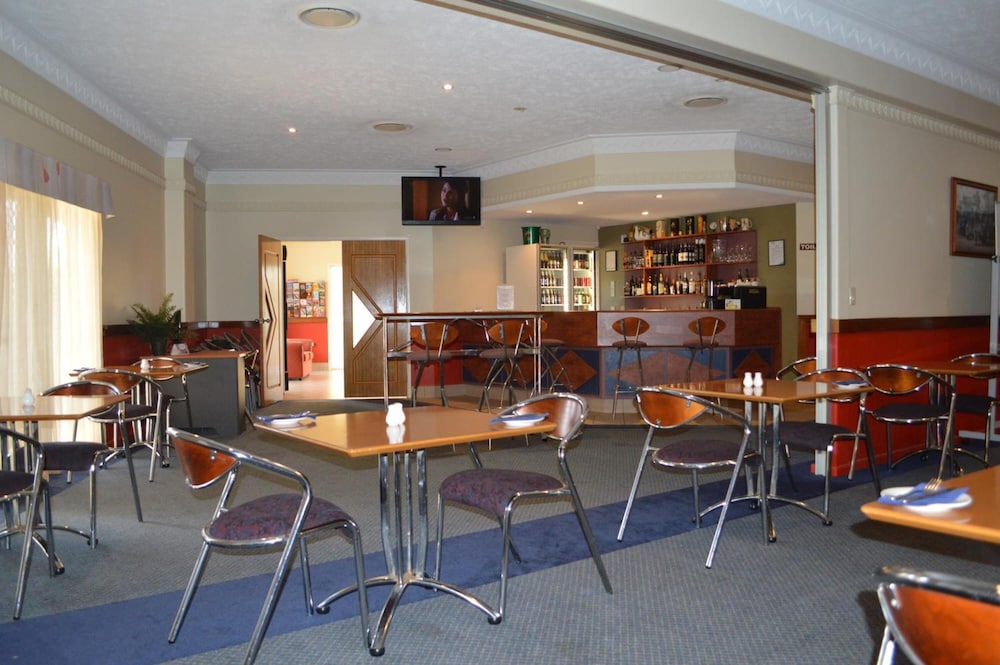 Boulevard Lodge 53/60