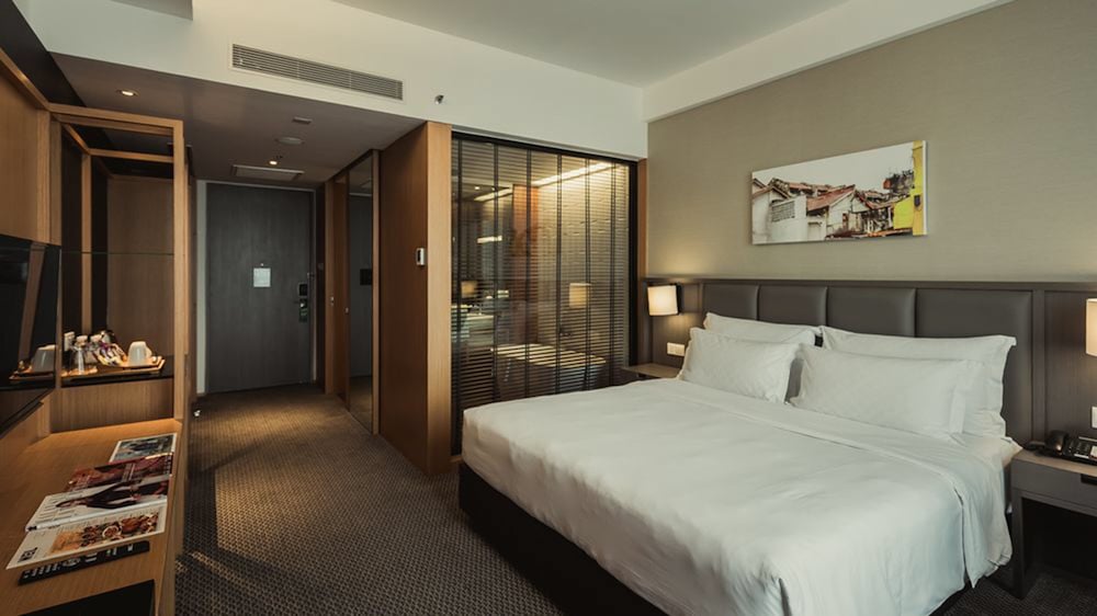 SUPERIOR, KING BED