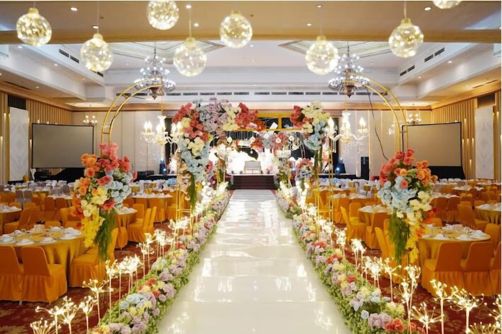 Abadi Suite Hotel and Tower 24/27