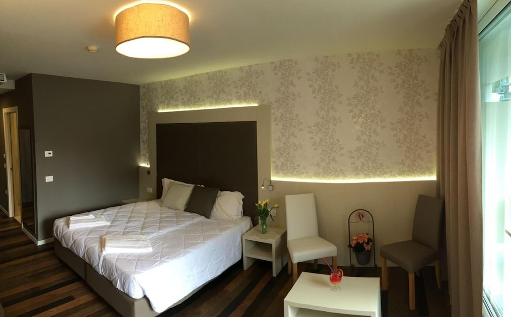 Albergo Gardesana 35/71