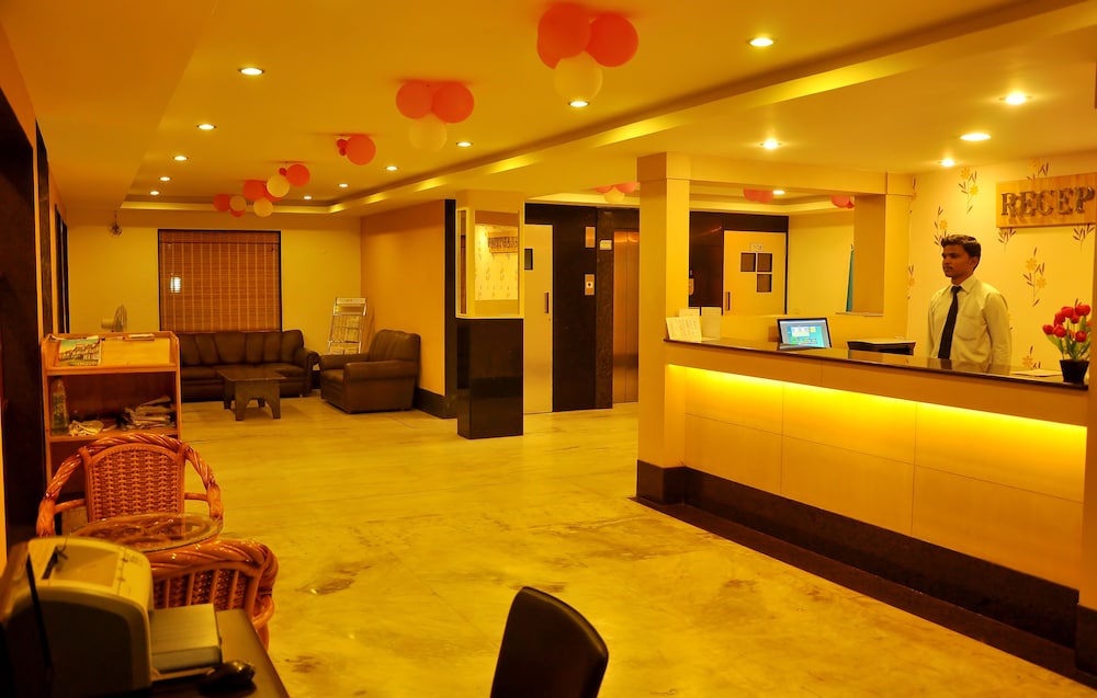 Nayagara Hotel 16/28