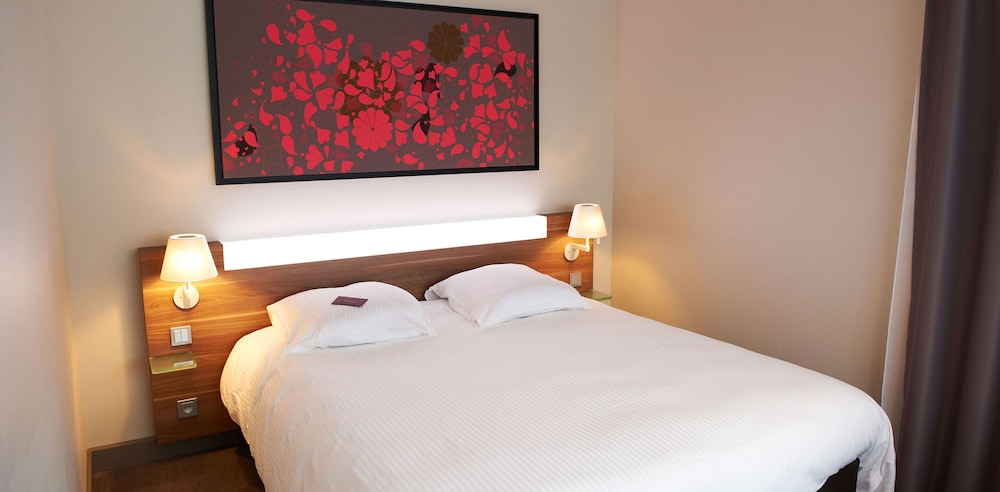 MERCURE CHOLET CENTRE 17/48