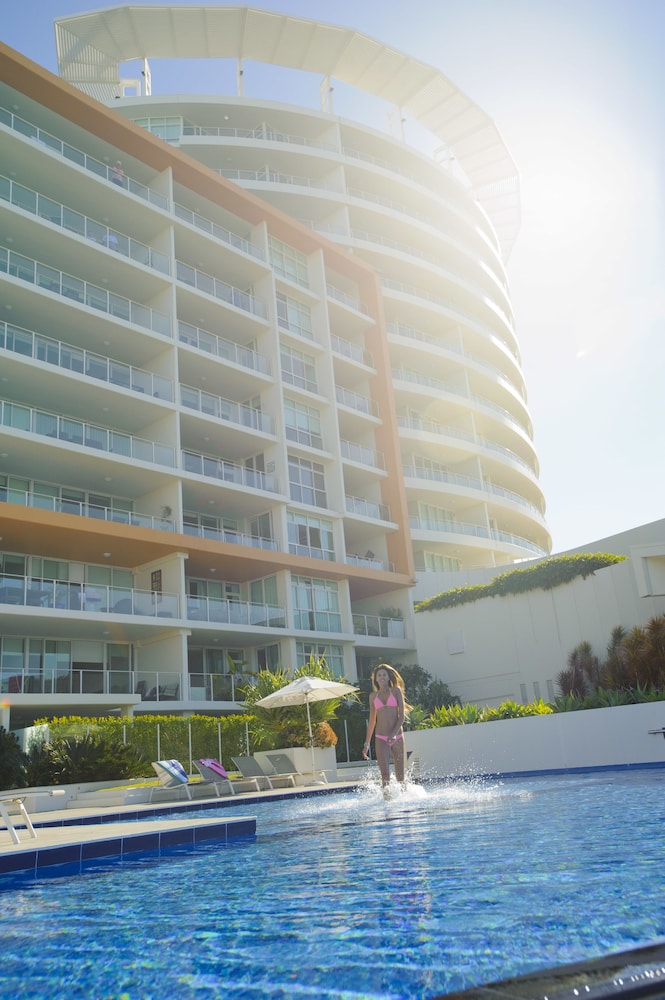 Kirra Surf Apartments 6/75