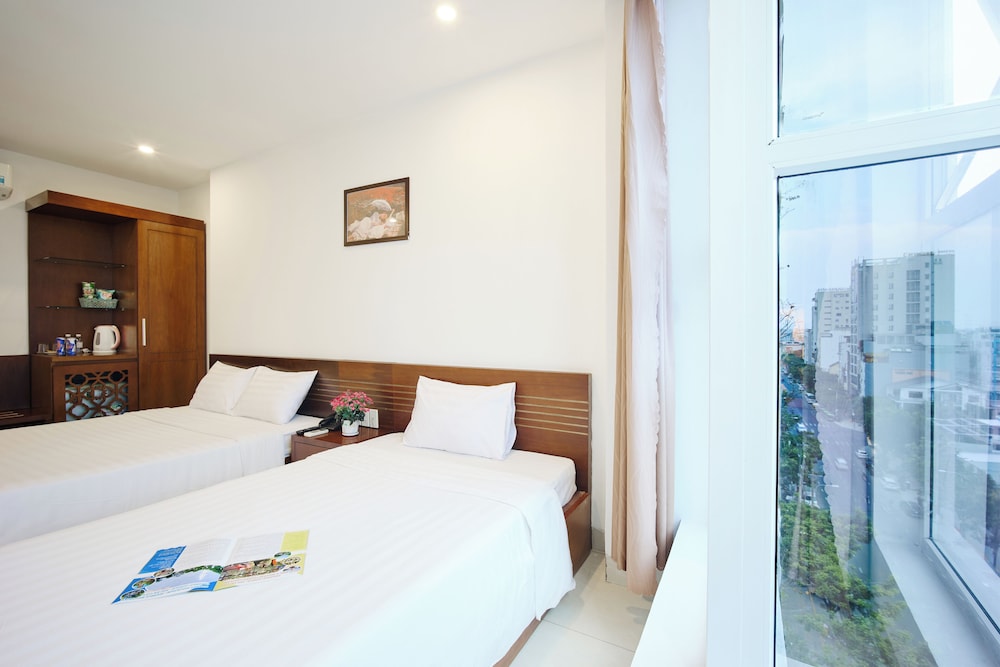 Golden Light Hotel 20/51