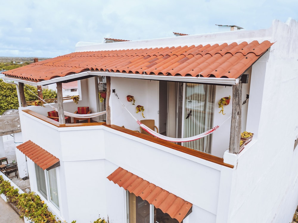 Cucuve Suites 3/67