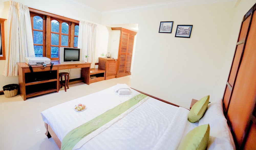 Champey Villa 16/44