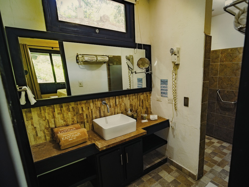 Kantawa Hotel Spa 69/70
