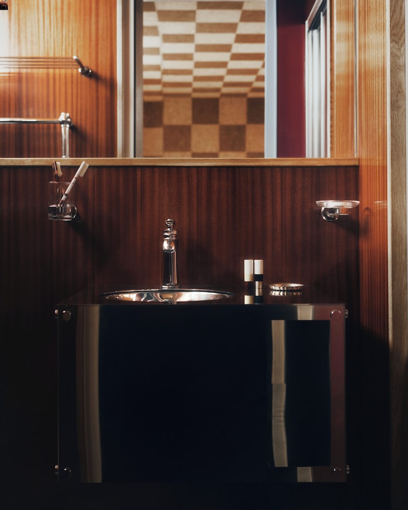 Luxia 4/33