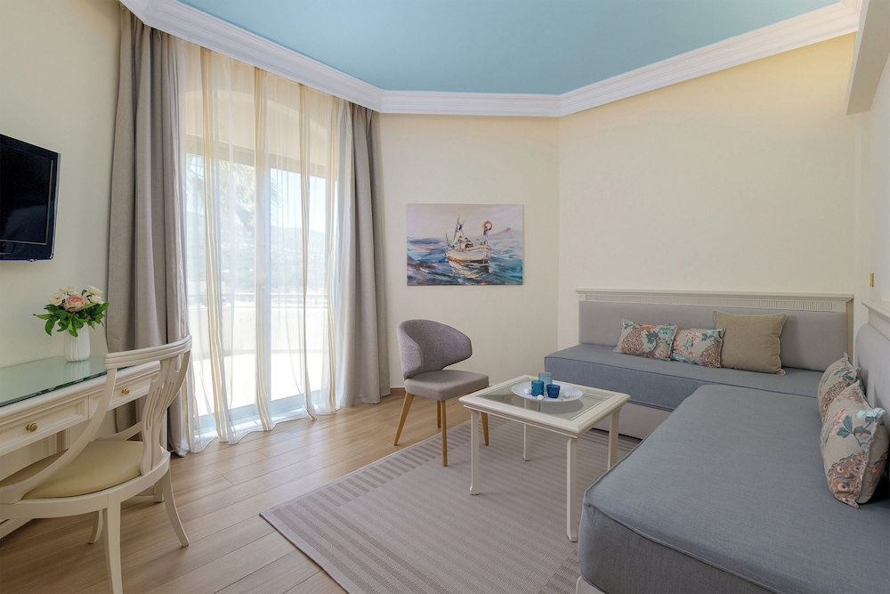 Atrium Palace Thalasso Spa Resort and Villas 17/50