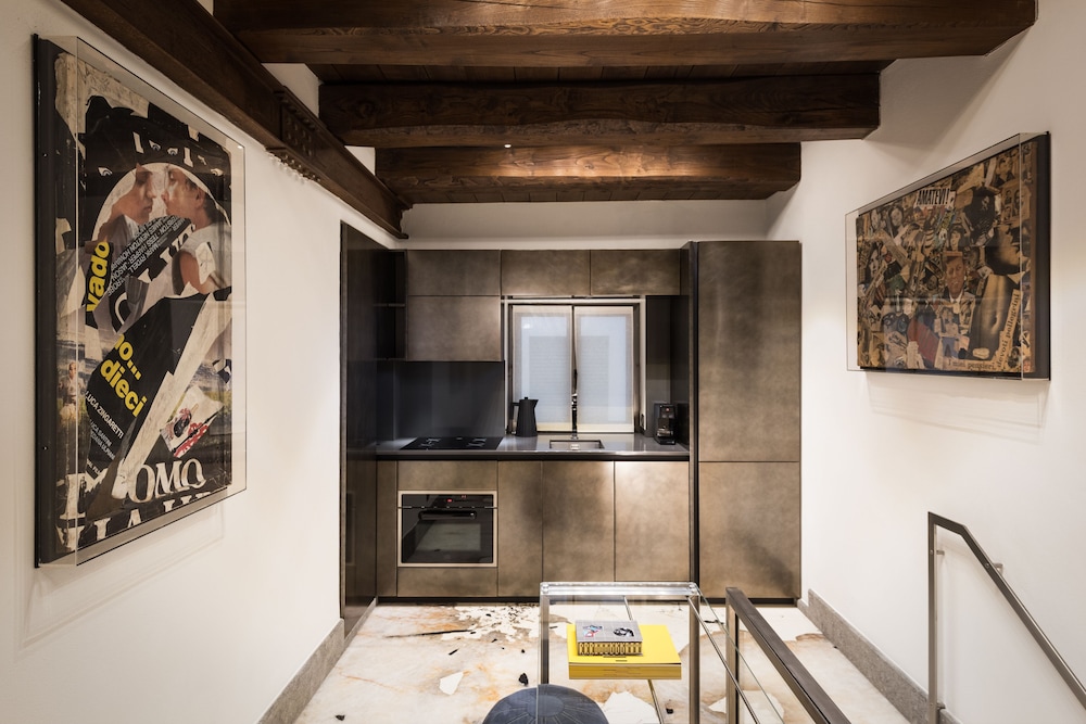 Palazzo delle Pietre Luxury Apartments 4/50